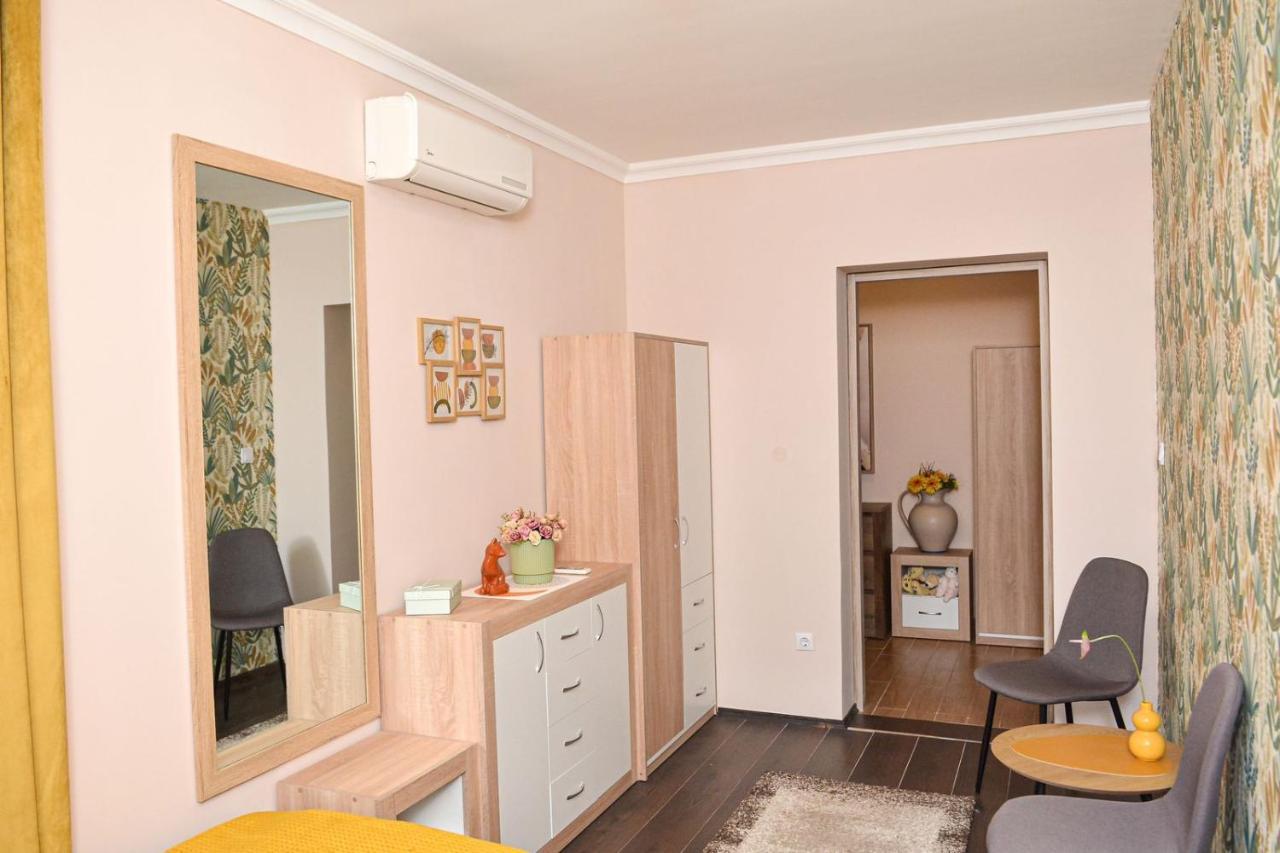 Unicum Apartman Hajduszoboszlo Exterior foto